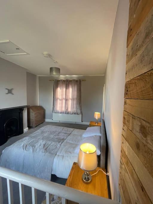Brady'S Glastonbury Beautiful Pad Great Location! Εξωτερικό φωτογραφία
